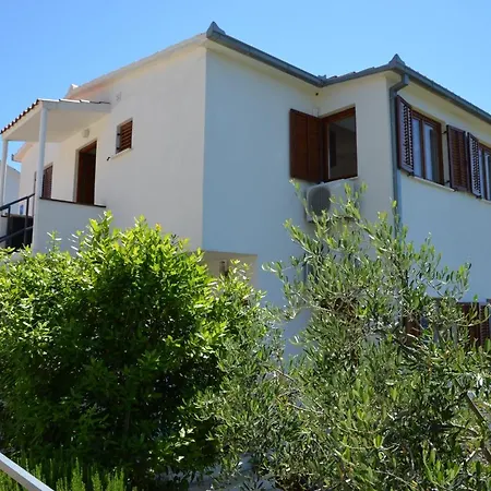 Apartment Ana